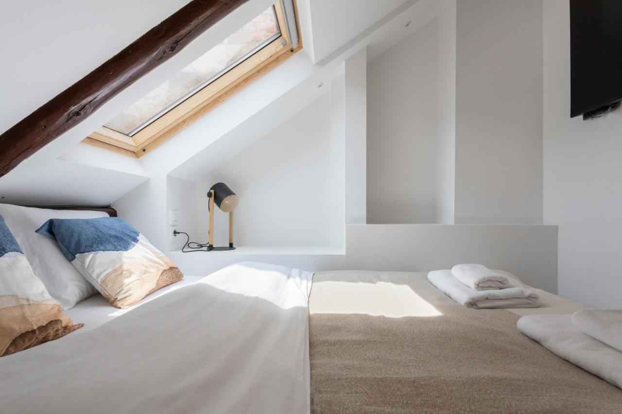 Modern Loft With Gallery In City Center Zagreb Exterior photo
