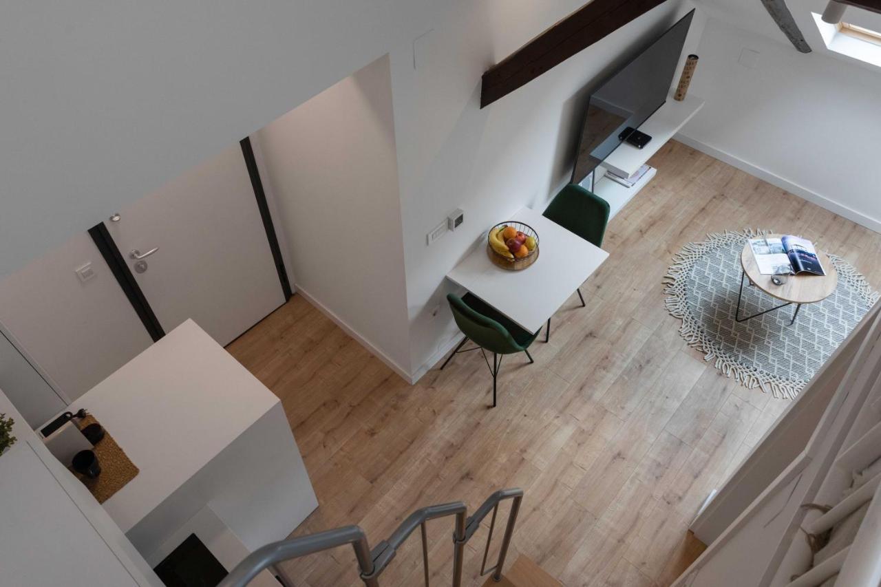 Modern Loft With Gallery In City Center Zagreb Exterior photo